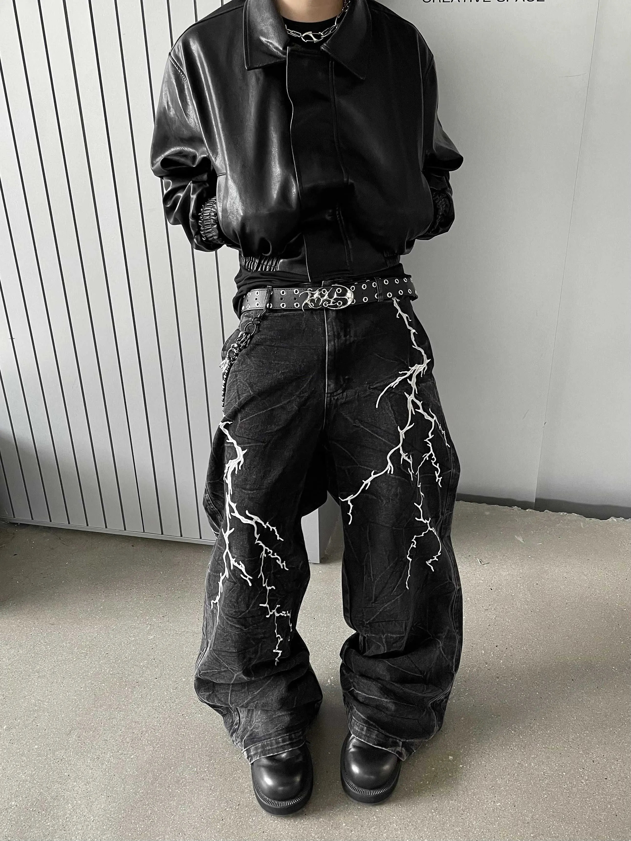 【24s Nov.】Niche Design Embroidered Lightning Loose Jeans