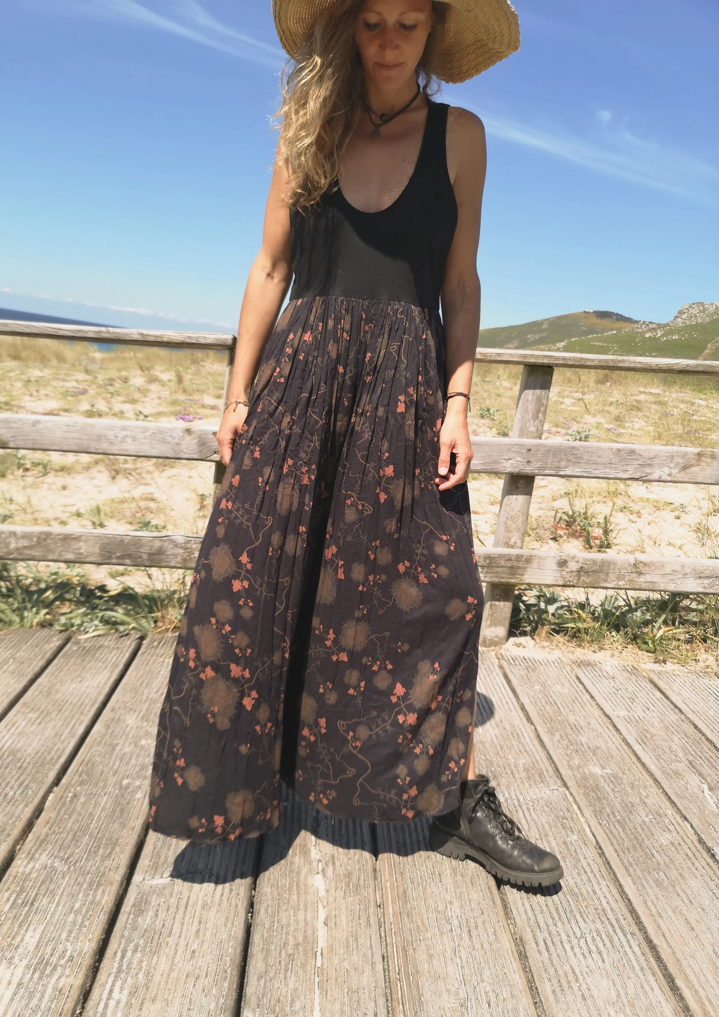 JUMPSUIT WIDE LEGS  - RAYON print rust/black