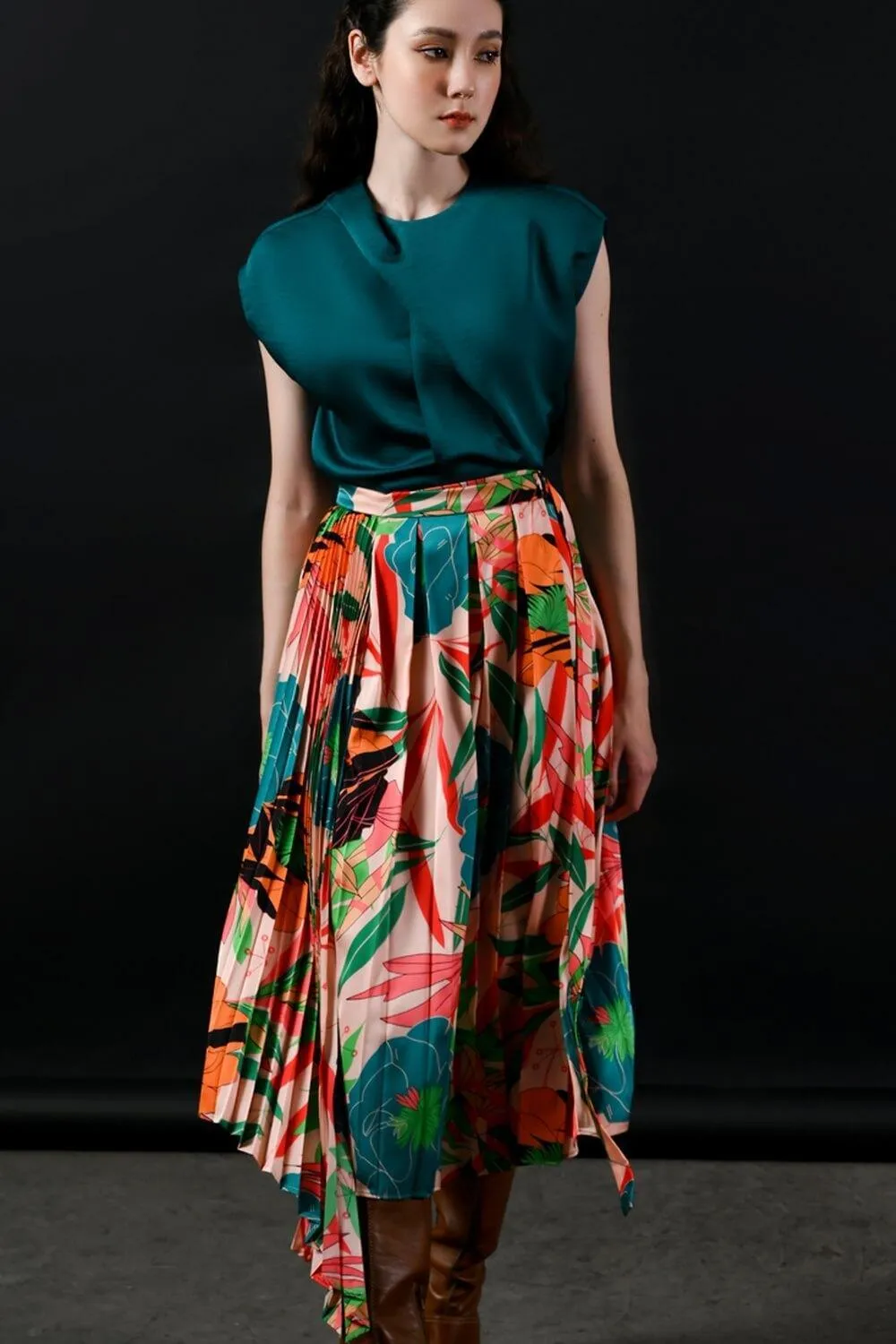 Piimio Asymmetric Flap Skirt