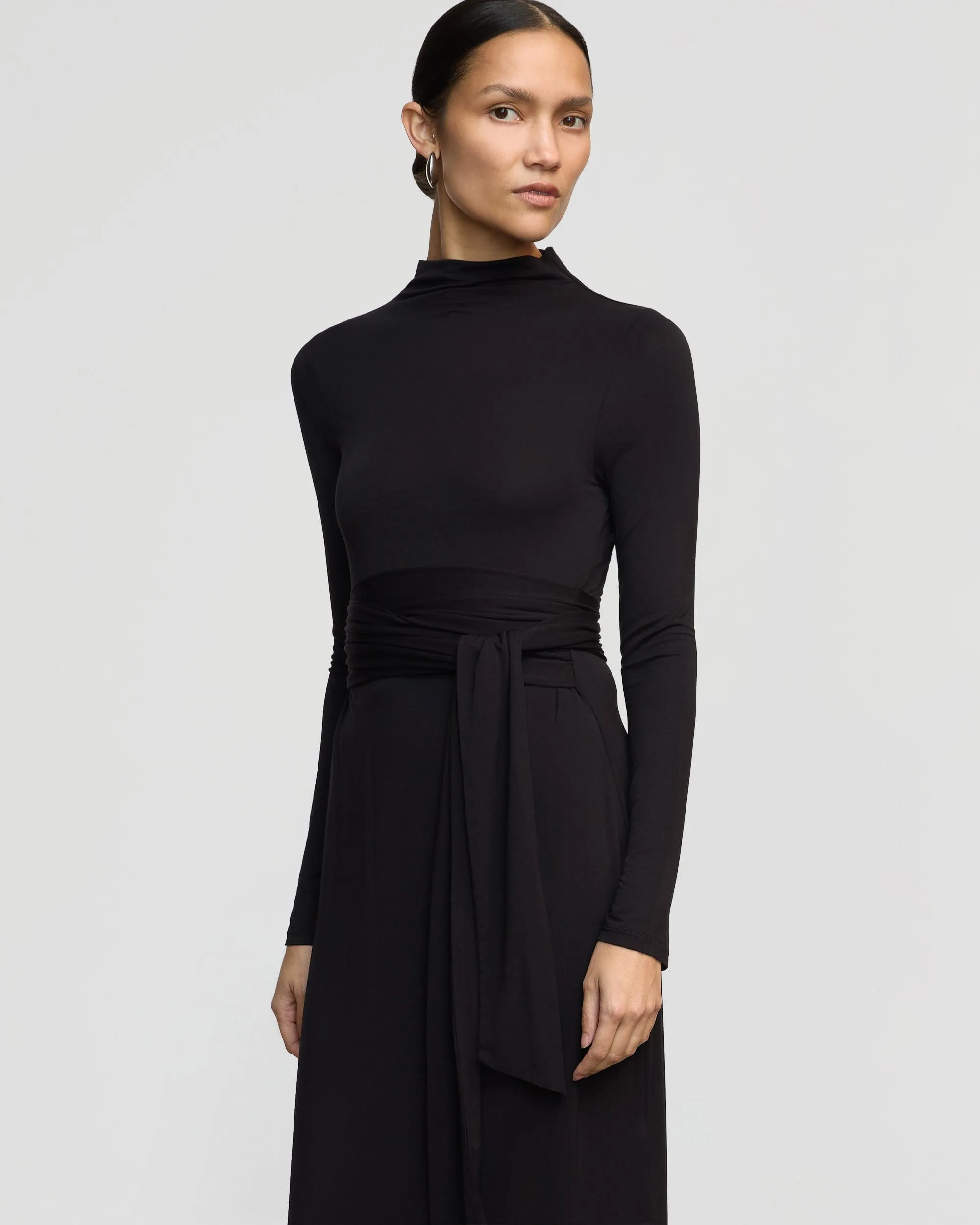 Vero Tie-Front Long-Sleeve Dress